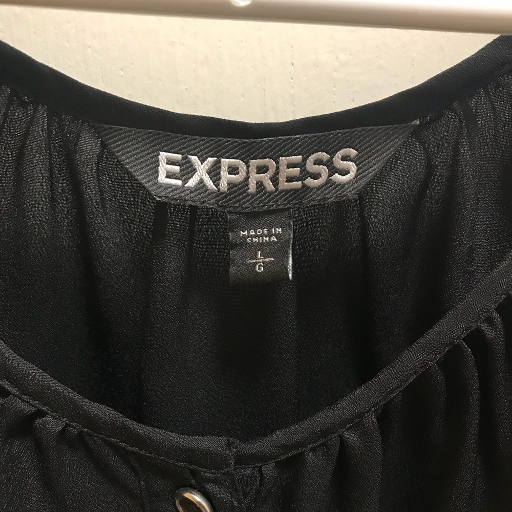 Express Top - Picture 2 of 3